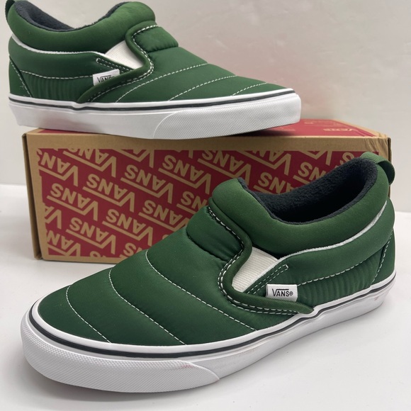 Vans Men’sDouglas FirVN0009QUBXU Forest Green Slip-On Sneakers